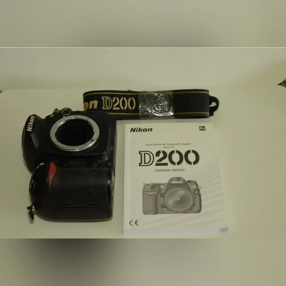 Nikon d200 including